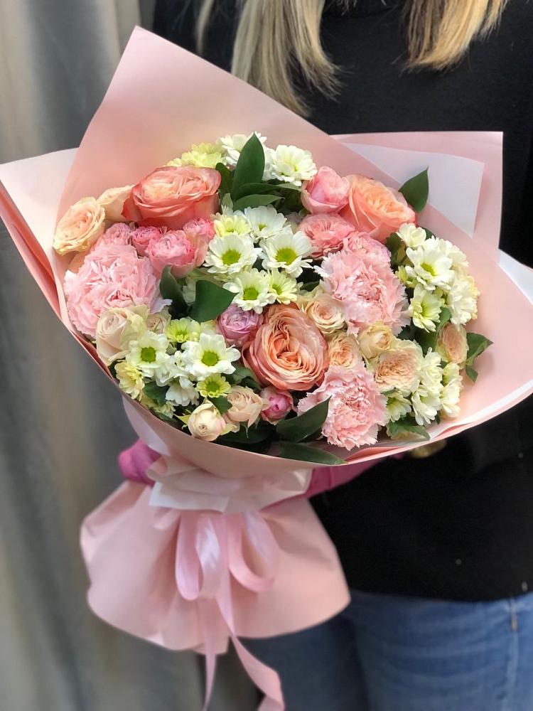 Букет цветов из: Гвоздики, Розы и Хризантемы в Гнилом