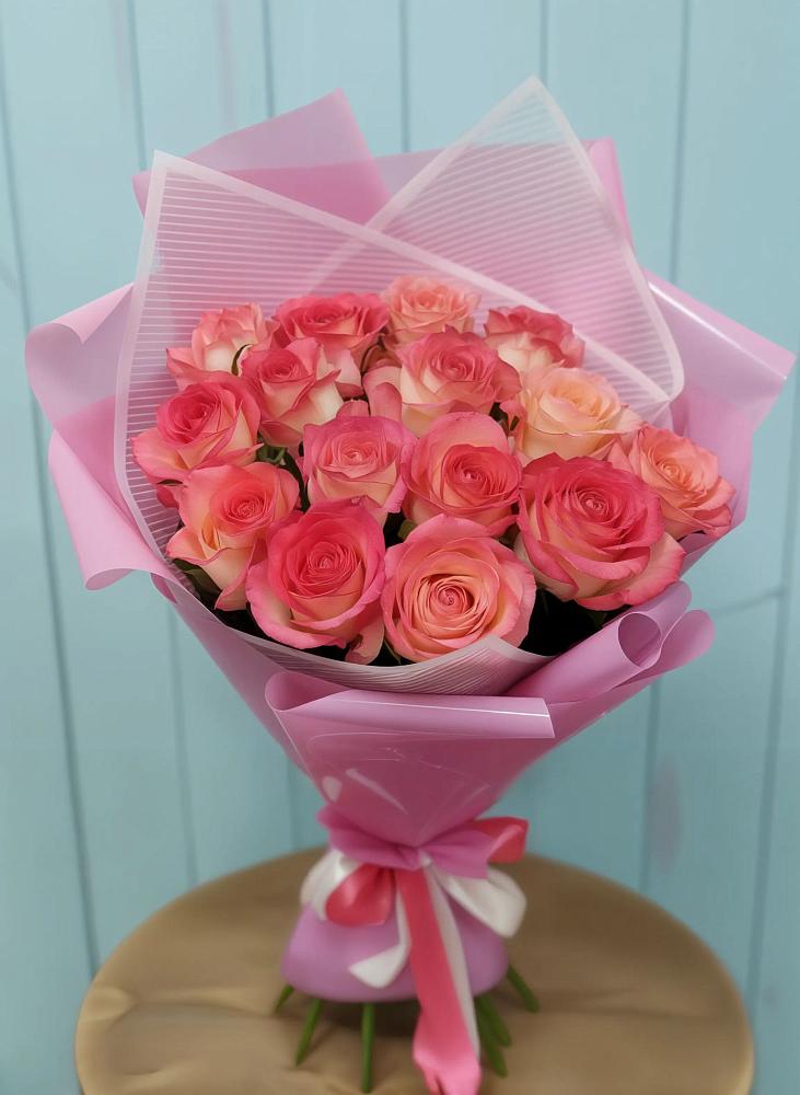 Букет 15 Розовых роз Равель в Гнилом