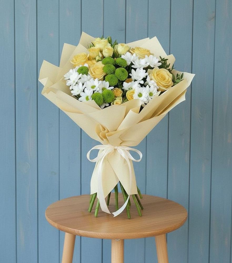 Букет цветов из: Хризантемы и Розы в Гнилом