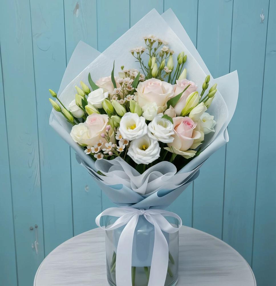 Букет цветов из: Розы и Лизиантусы в Гнилом