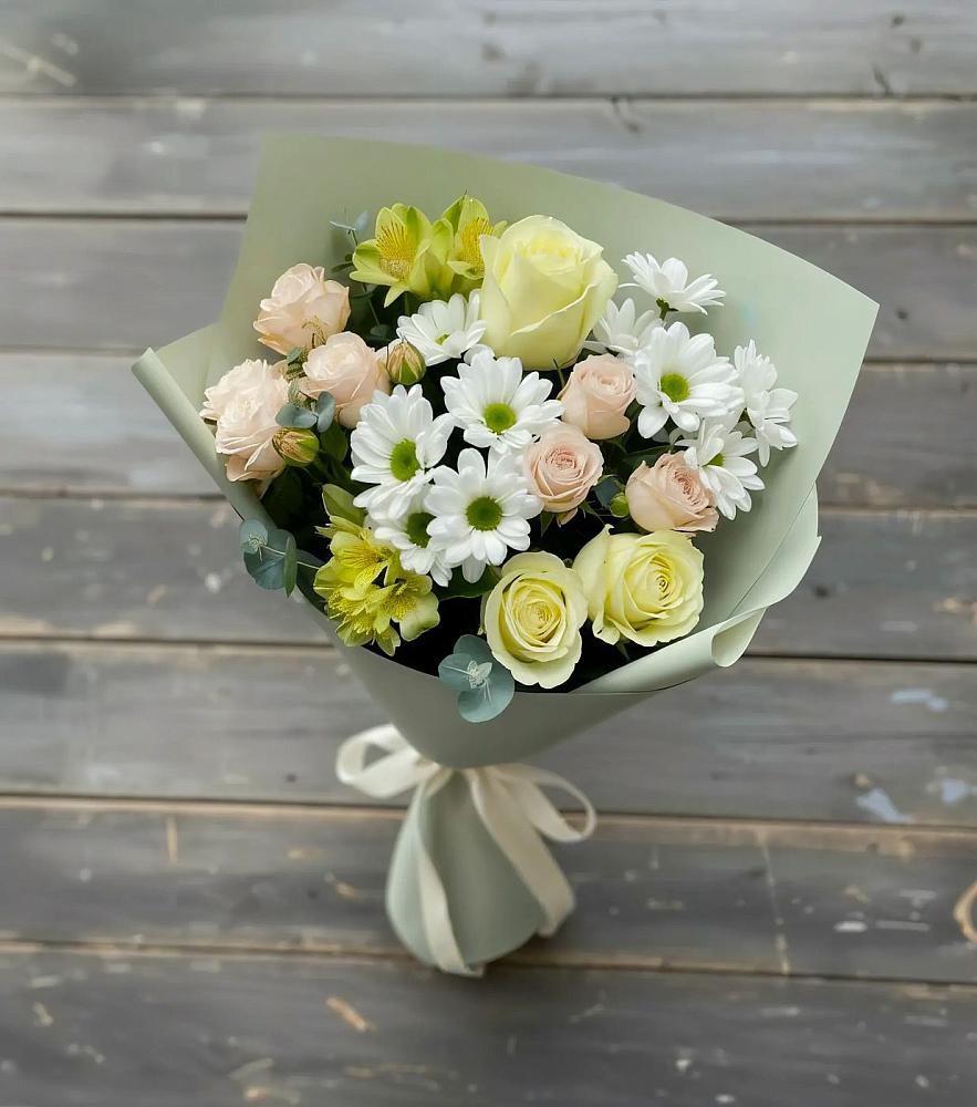 Букет цветов из: Альстромерии, Розы и Хризантемы в Гнилом