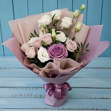 Букет цветов из:  Розы и Лизиантусы в Гнилом