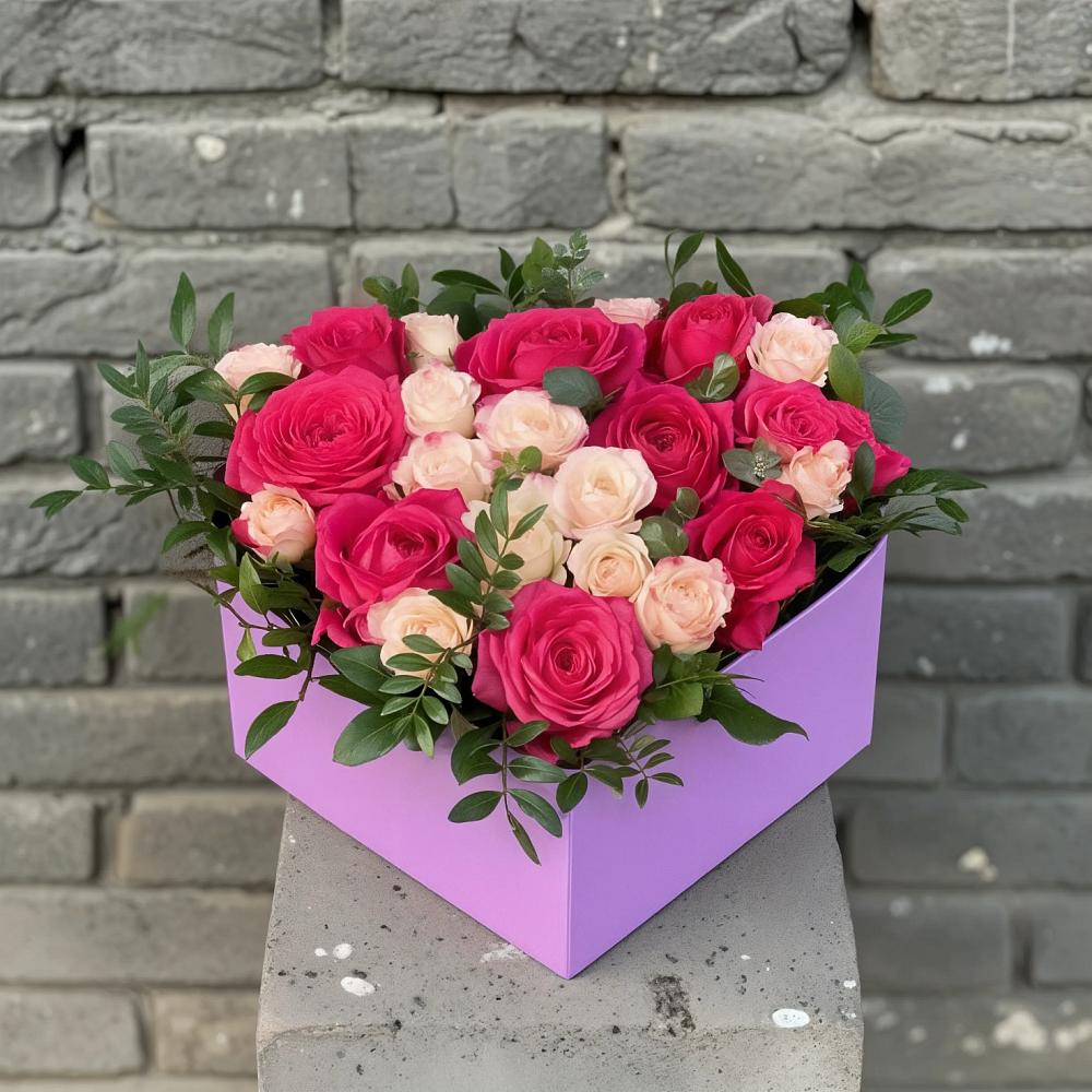 Цветочная композиция из Розы в коробке в Гнилом