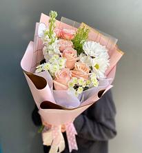 Букет цветов из:  Хризантемы и Розы в Гнилом