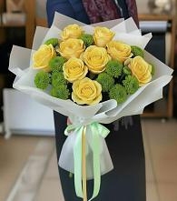 Букет цветов из:  Хризантемы и Розы в Гнилом