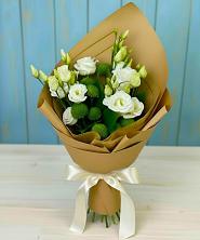 Букет цветов из:  Хризантемы и Лизиантусы в Гнилом