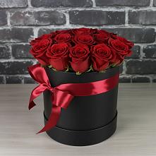 Цветочная композиция из Розы в шляпной коробке в Гнилом