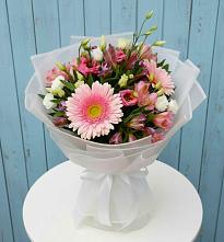 Букет цветов из:  Герберы, Альстромерии и Лизиантусы в Гнилом