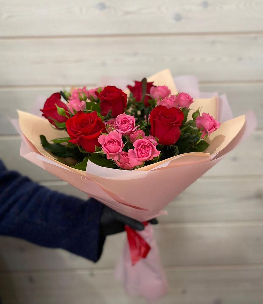 Букет цветов из: Розы в Гнилом