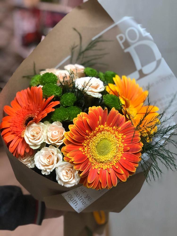 Букет цветов из: Герберы, Хризантемы и Розы в Гнилом