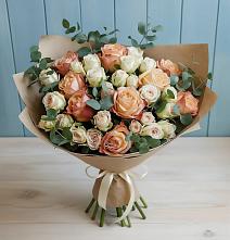 Букет цветов из:  Альстромерии и Розы в Гнилом