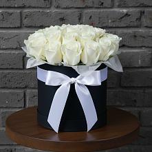 Цветочная композиция из Розы в шляпной коробке в Гнилом