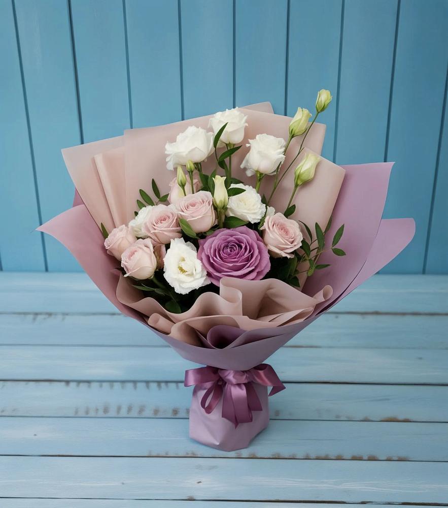 Букет цветов из: Розы и Лизиантусы в Гнилом